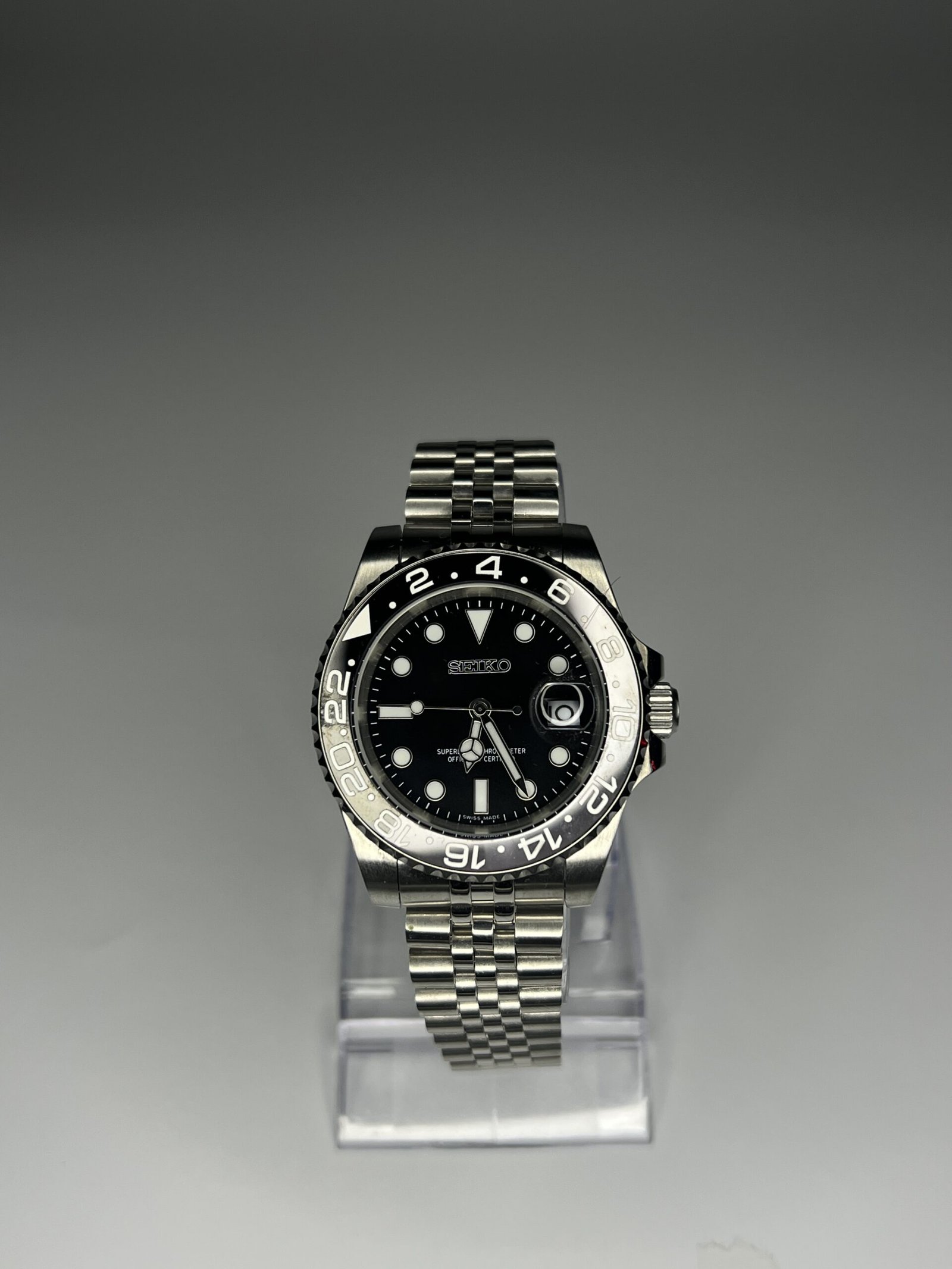 Bruce Wayne Watch Mod